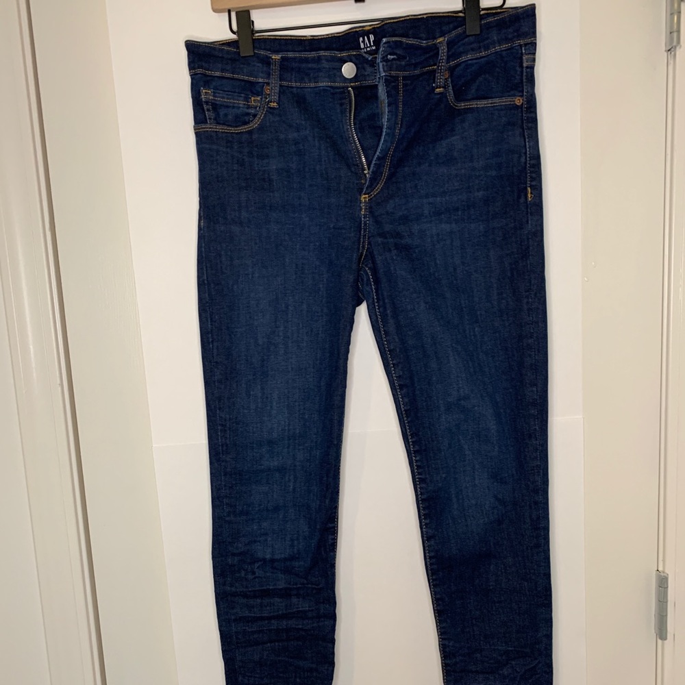 Gap true skinny dark wash jeans